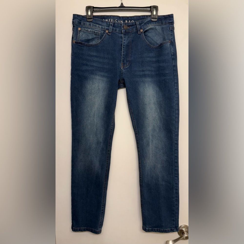 American Rag Comfort Stretch Men's Slim Straight Jeans